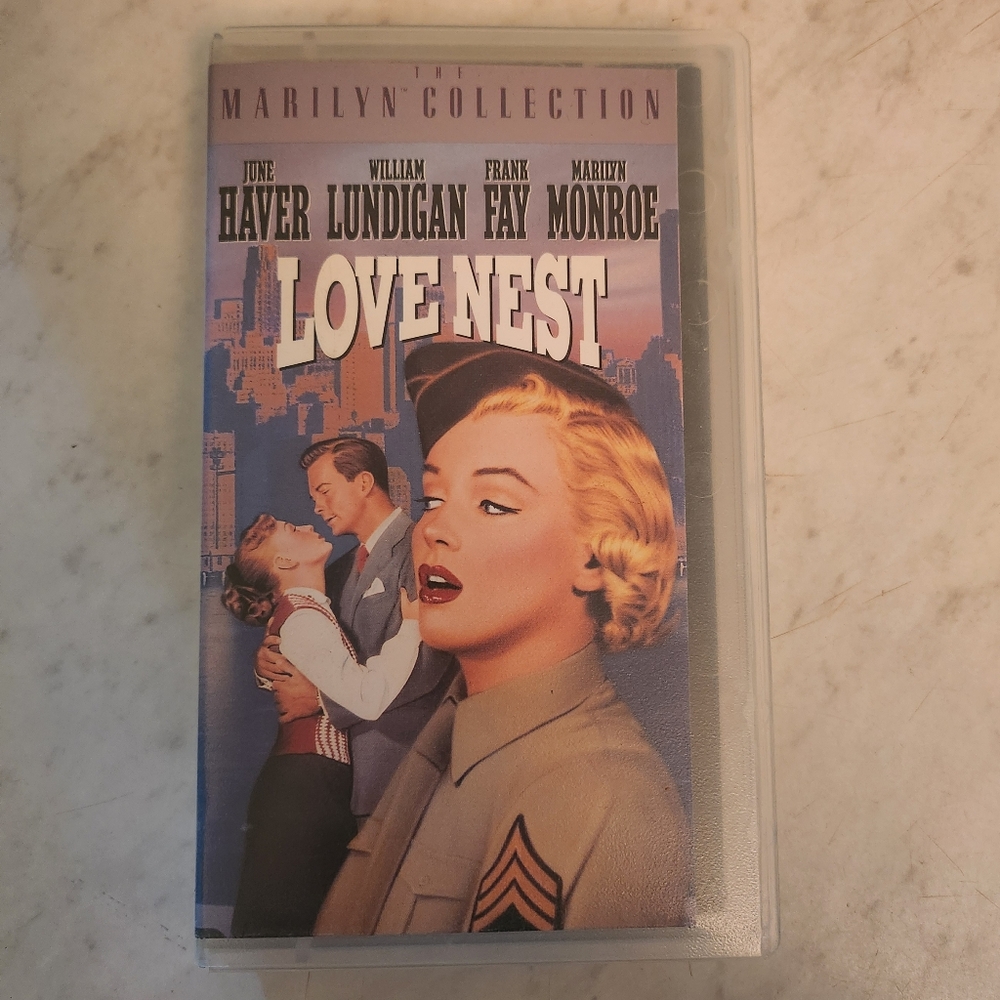 VHS Marilyn Monroe LOVE NEST